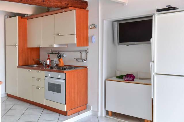 Apartamento Menton Nella Vecchia Citta Con Vista Mare Exterior foto