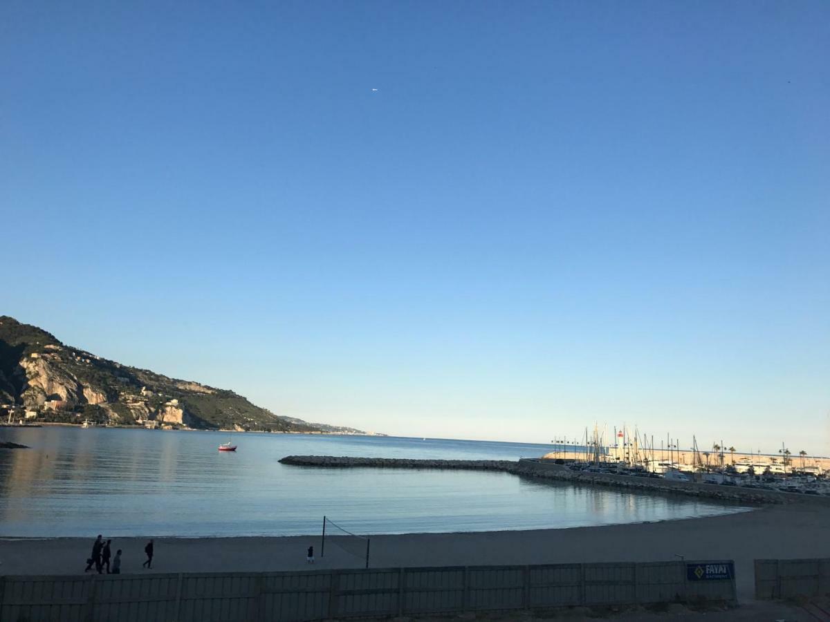 Apartamento Menton Nella Vecchia Citta Con Vista Mare Exterior foto